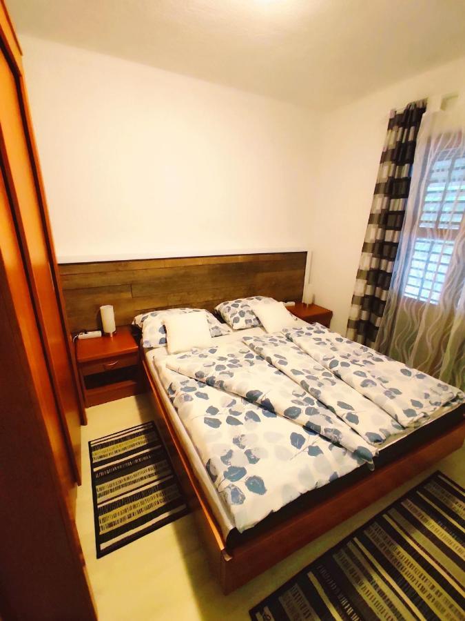 Apartament Plavcic *
