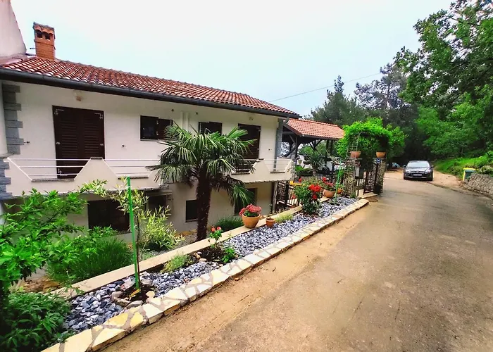 Apartments Plavcic